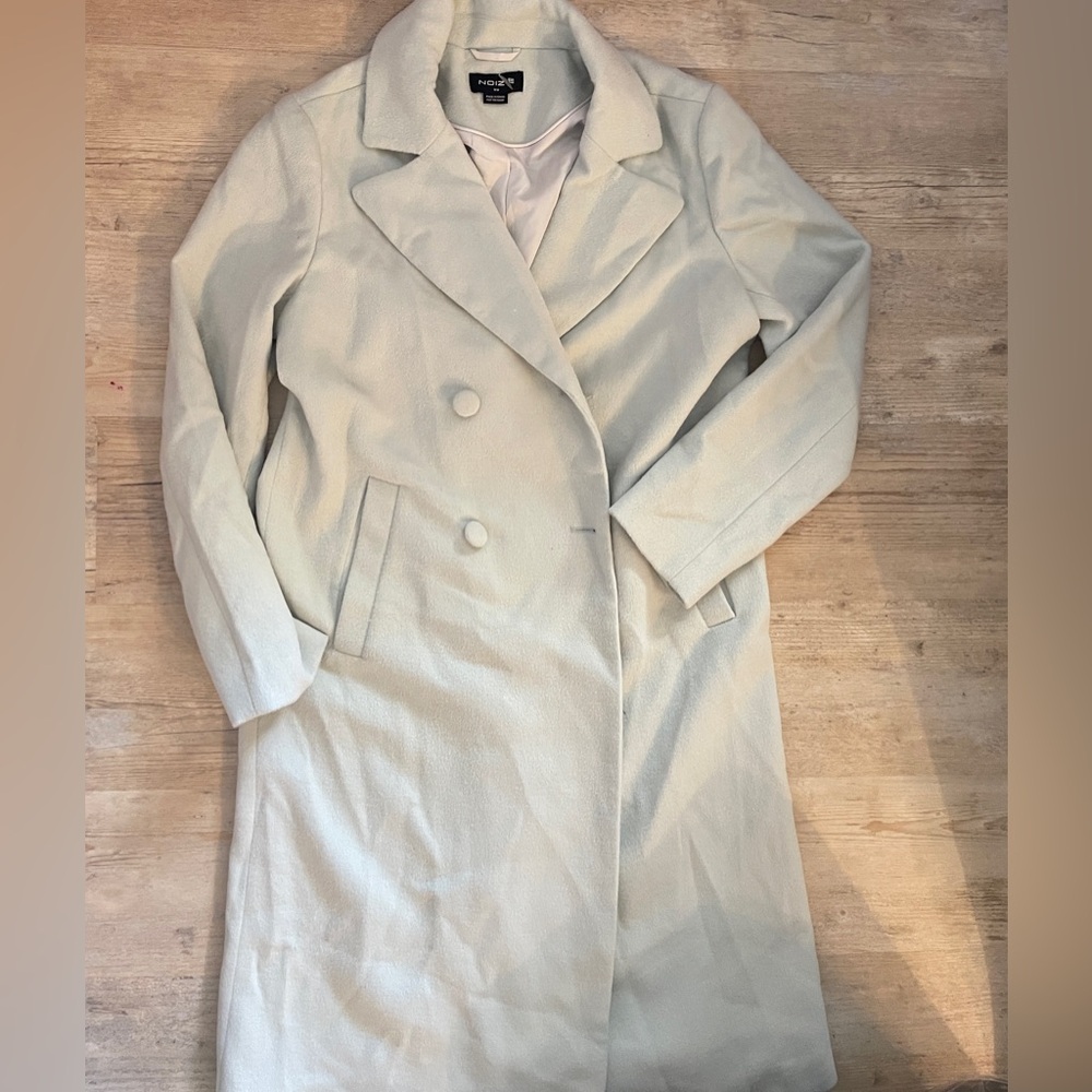 New without tag Noise trench coat mint green
